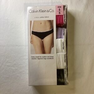 Calvin Klein New in box. Multicolor Cotton 5 Pack Bikini Set Sz S -5